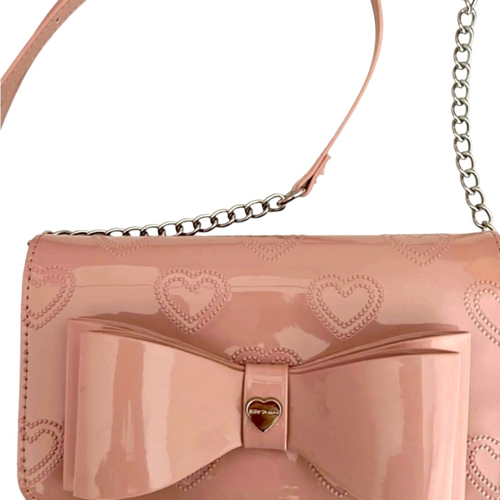Betsey Johnson pink crossbody handbag - Picture 3 of 5
